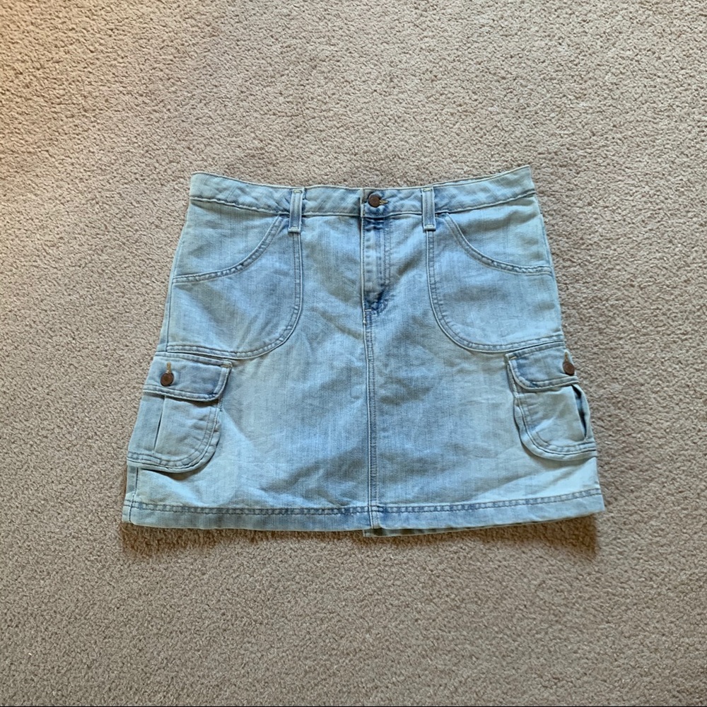 Women’s Old Navy denim mini-skirt
